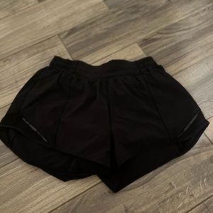 Black size 8 tall lulu shorts